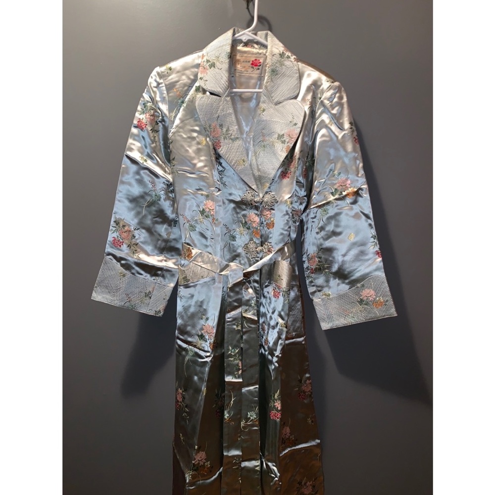 VINTAGE PEONY BRAND SHANGHAI CHINA SILK KIMONO